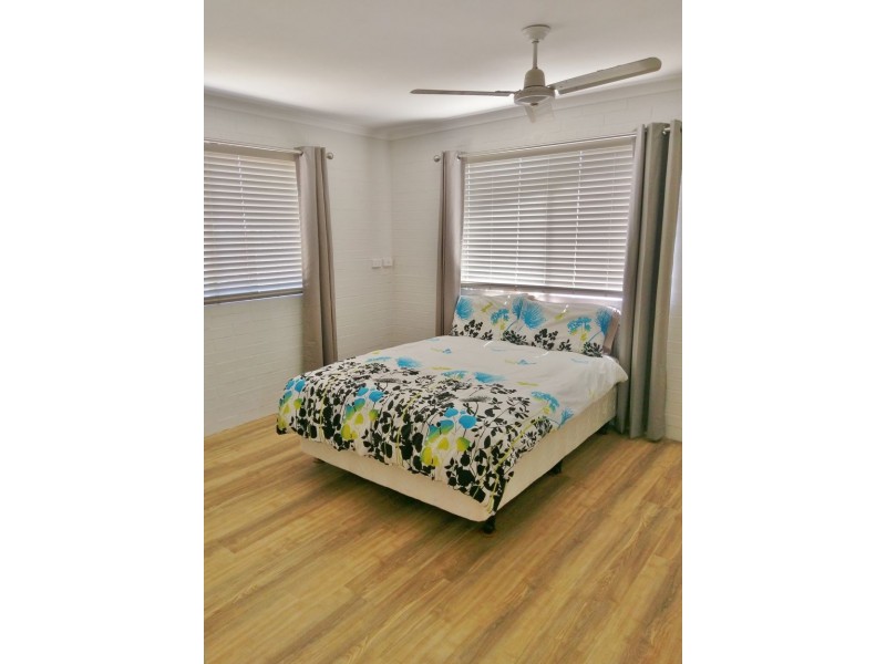 76 Burnett Heads Road, Burnett Heads QLD 4670