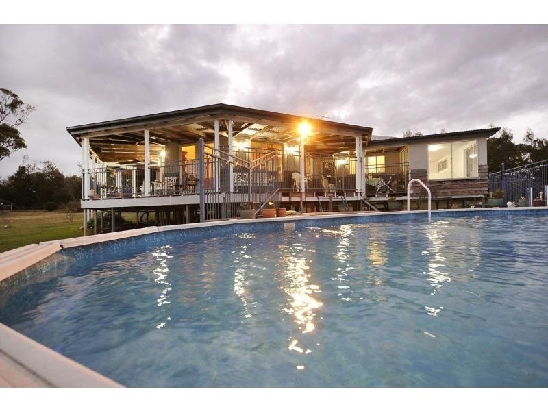 136 Dixon Lane, Greenmount East QLD 4359
