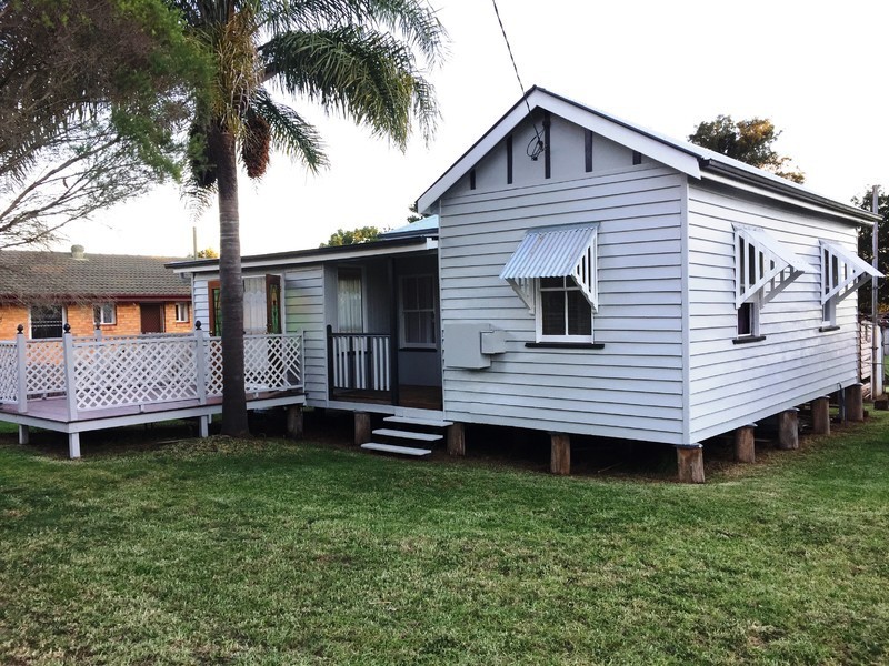 Newtown QLD 4350