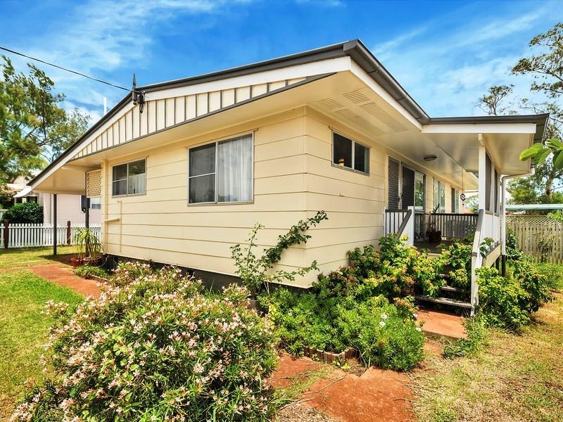 8 Shirley Street, Oakey QLD 4401