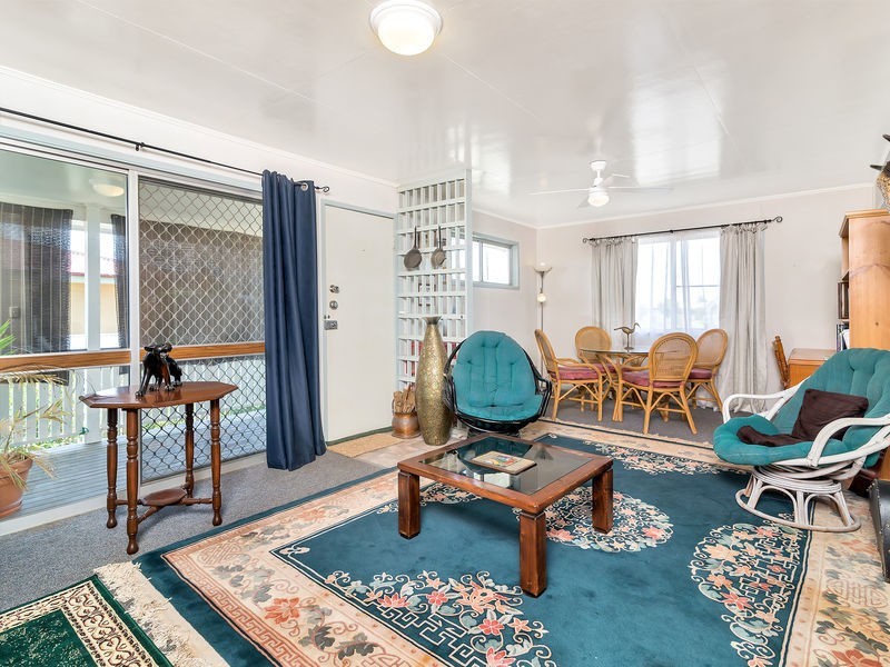 8 Shirley Street, Oakey QLD 4401