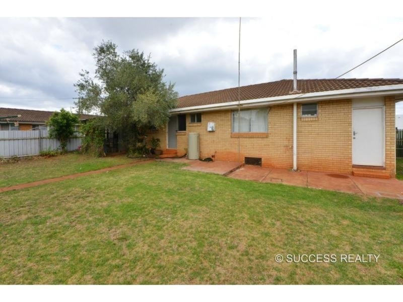 33 Richmond Drive, Wilsonton QLD 4350