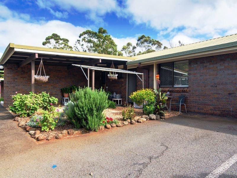 8/1 Whichello Street, Newtown QLD 4350