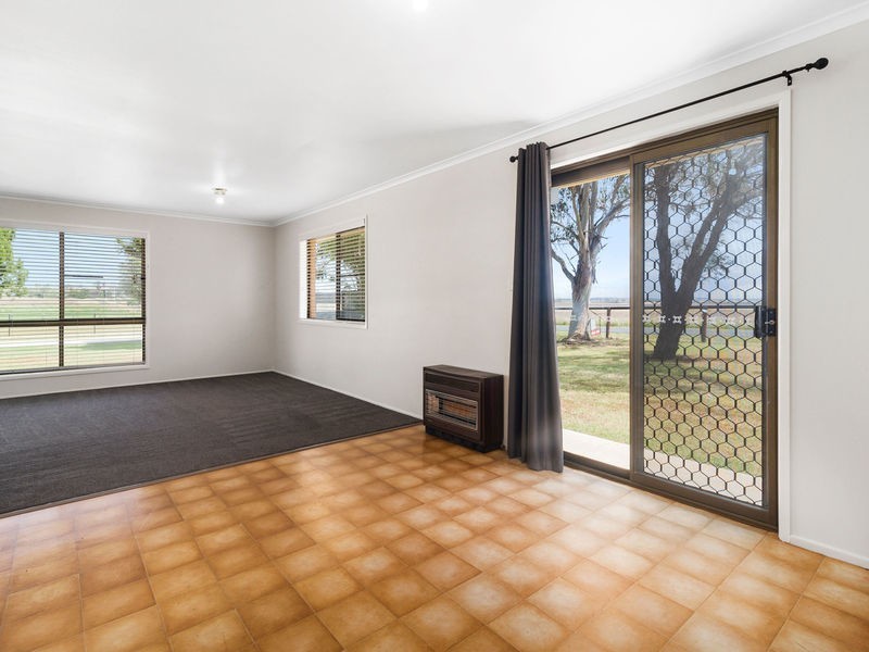 379 Wellcamp-Westbrook Road, Westbrook QLD 4350