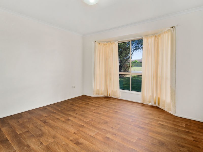 2a McDowell Street, Newtown QLD 4350