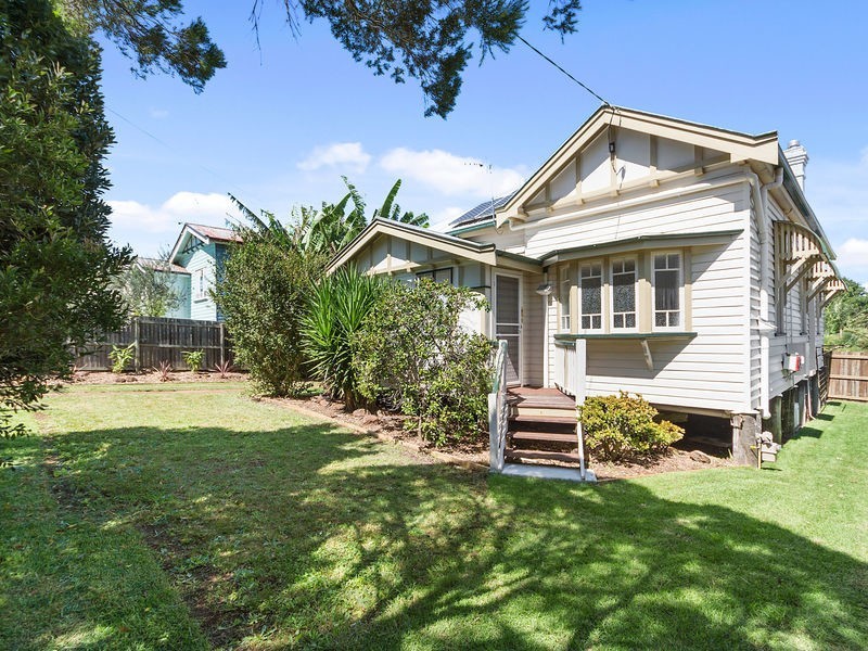 106 Bridge Street, East Toowoomba QLD 4350