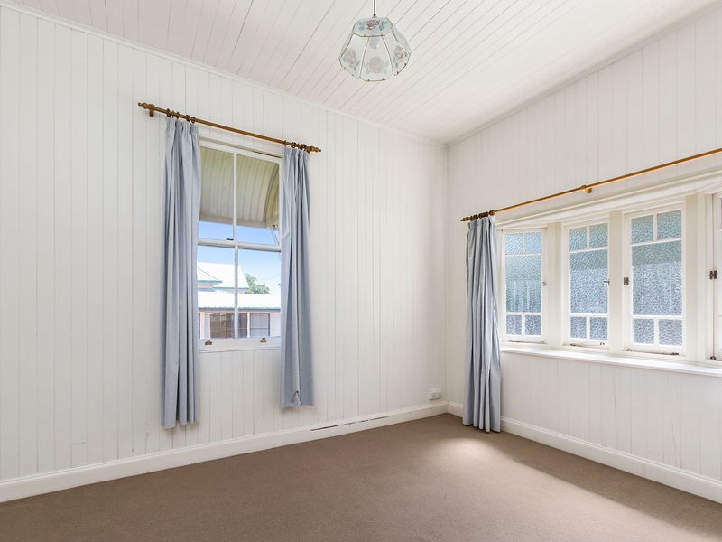 106 Bridge Street, East Toowoomba QLD 4350