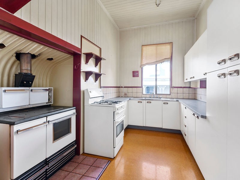 108 Bridge Street, East Toowoomba QLD 4350