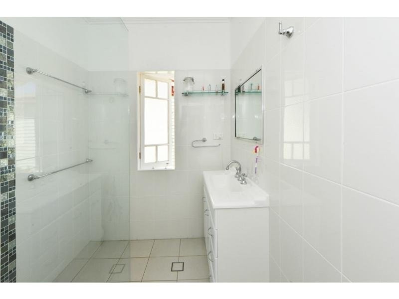 30A Anzac Avenue, Newtown QLD 4350