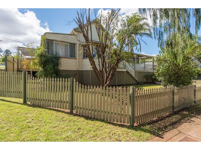 14 John Street, East Toowoomba QLD 4350
