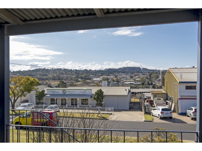 13 Stradbroke Street, Rockville QLD 4350