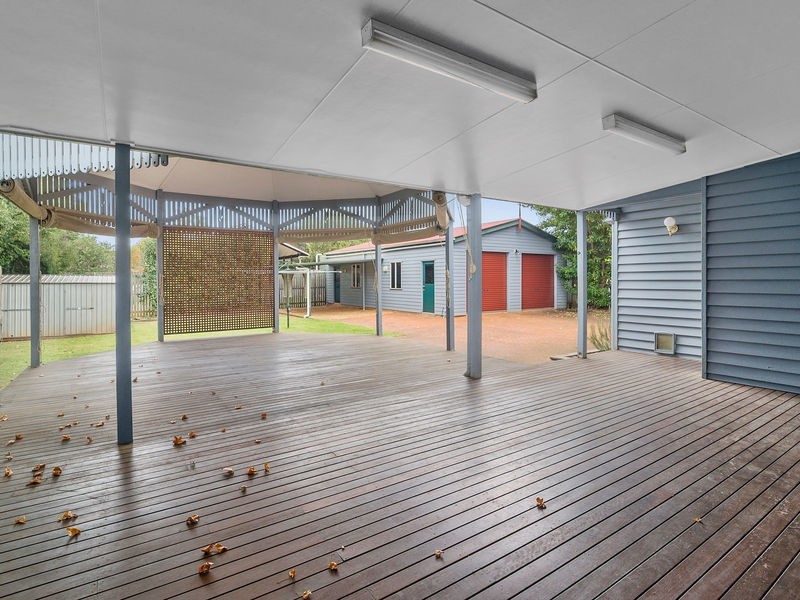 204 Campbell Street, Newtown QLD 4350