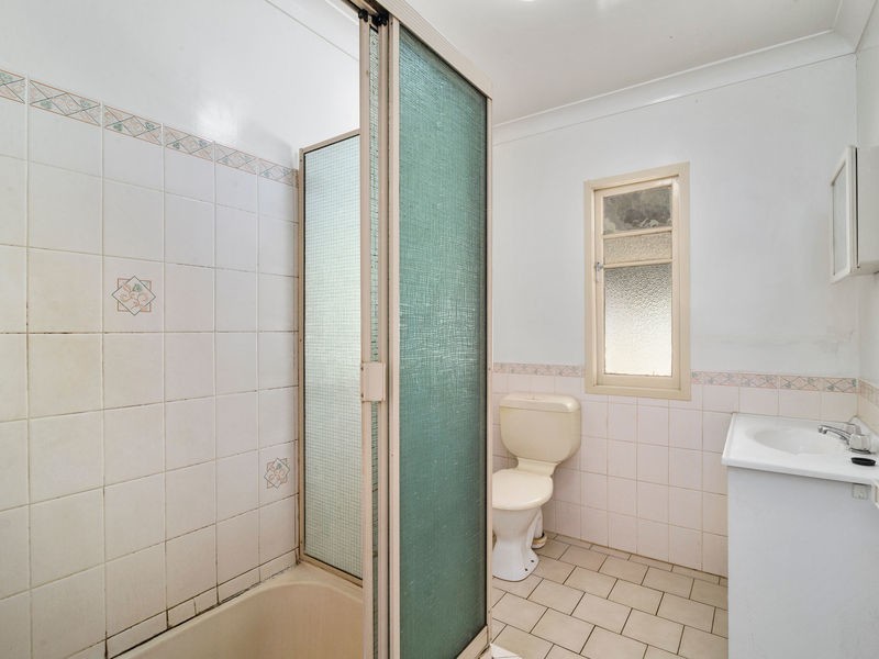 102 James Street, South Toowoomba QLD 4350