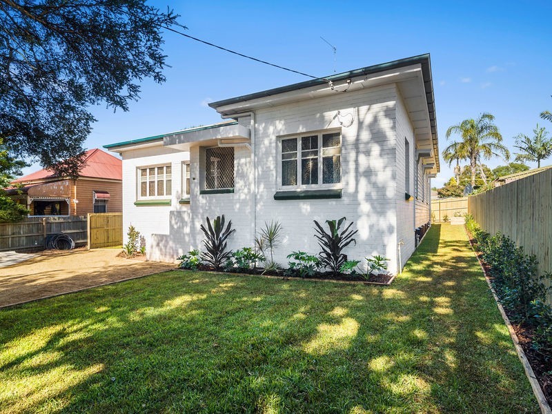 102 James Street, South Toowoomba QLD 4350