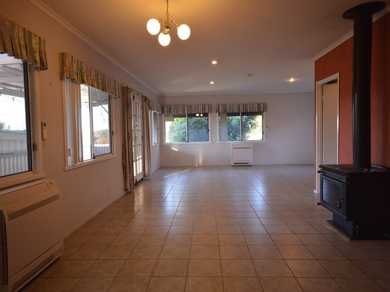 280 West Street, Kearneys Spring QLD 4350
