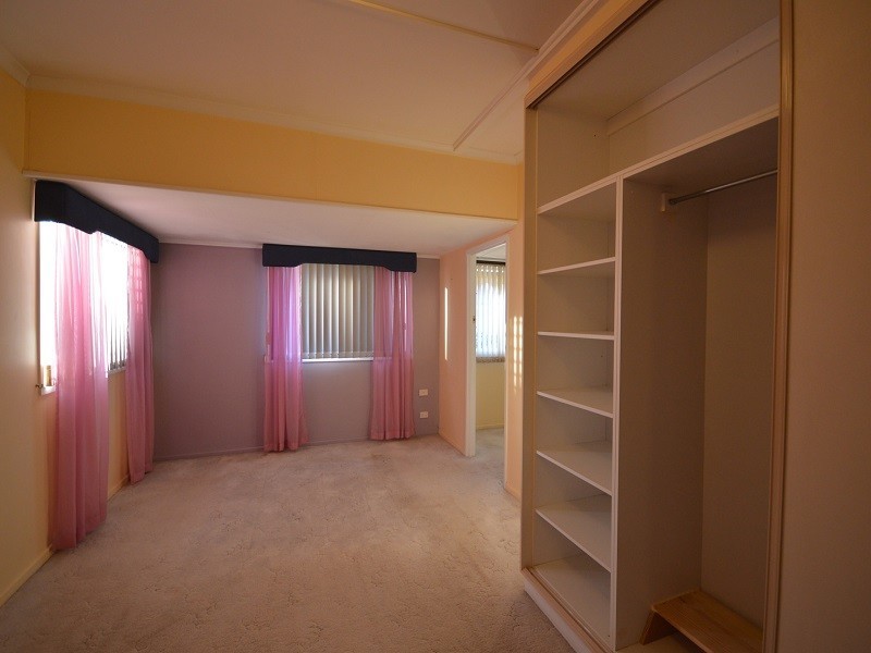 280 West Street, Kearneys Spring QLD 4350