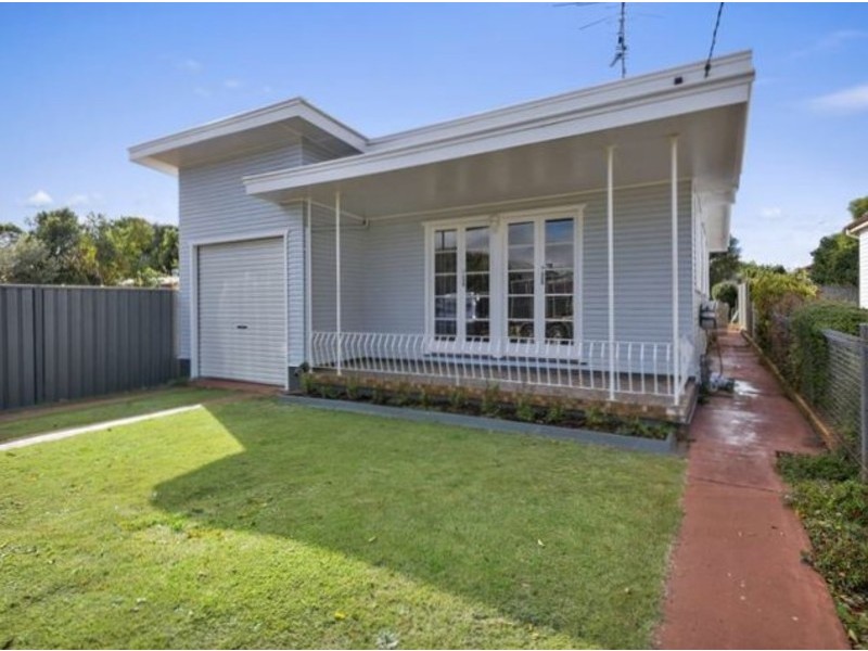 2 Bothwell Street, Newtown QLD 4350