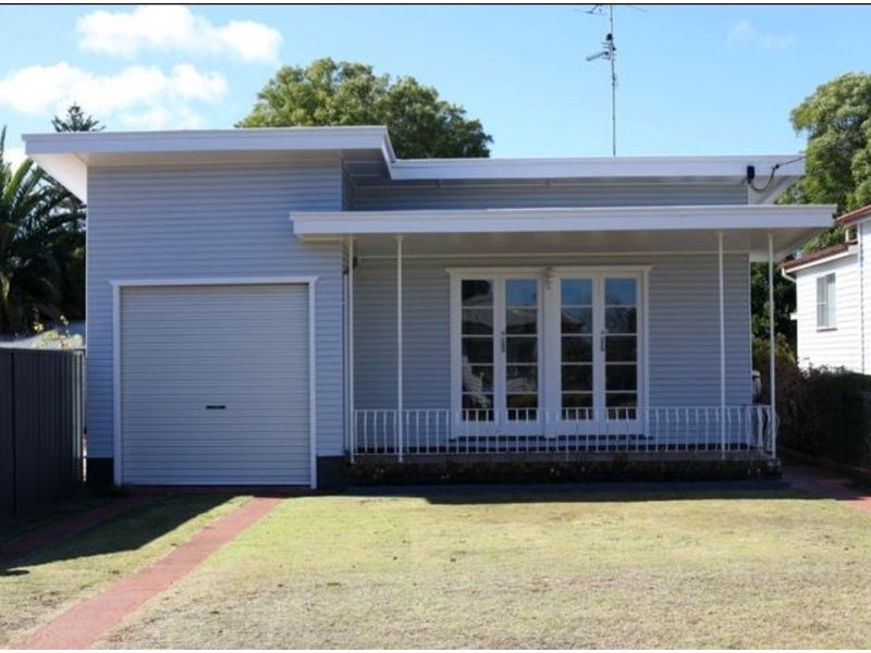 2 Bothwell Street, Newtown QLD 4350