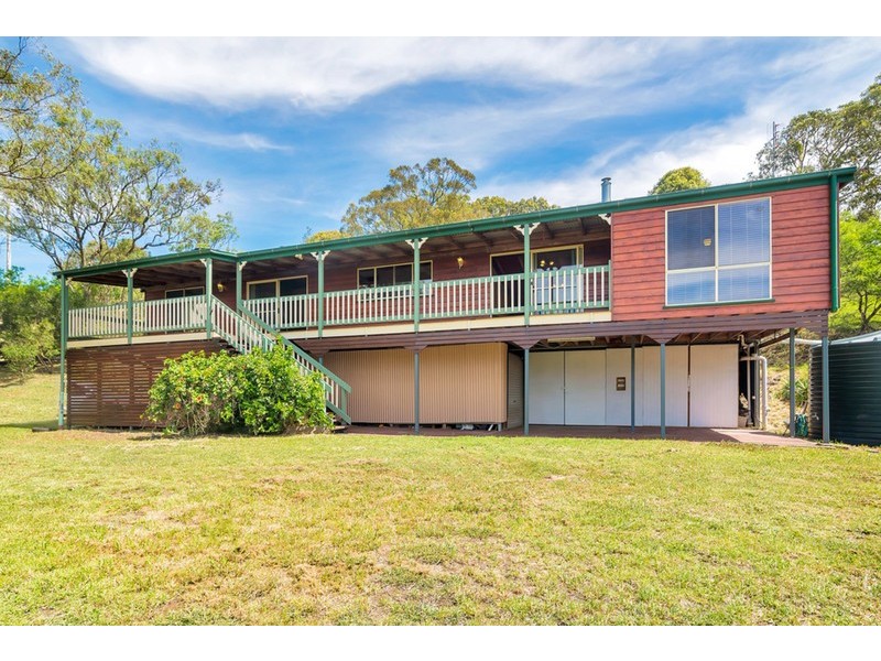2 Lydia Place, Top Camp QLD 4350