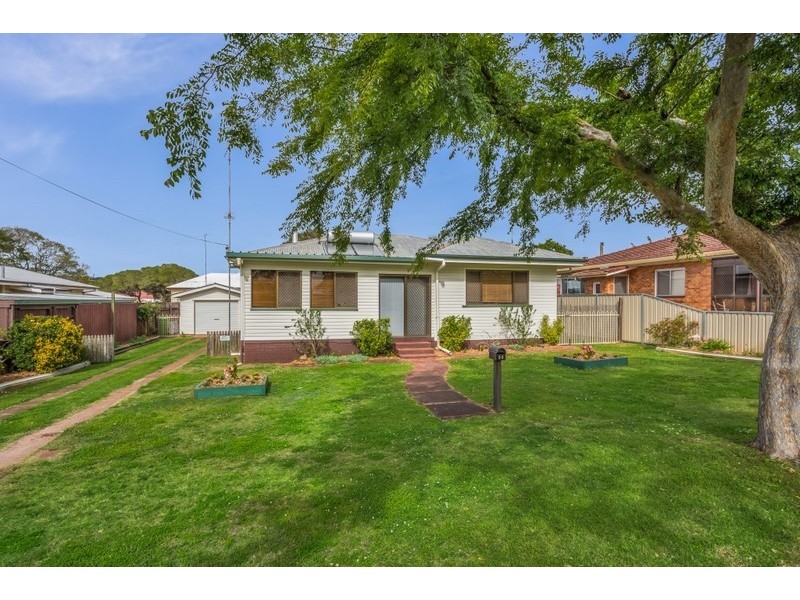 34 Hillside Street, Newtown QLD 4350