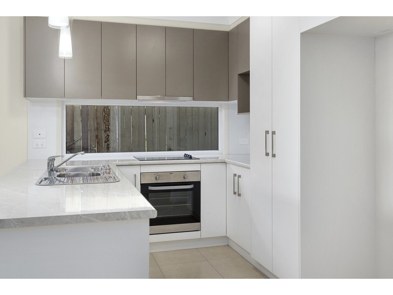 2/62A Stephen Street, South Toowoomba QLD 4350