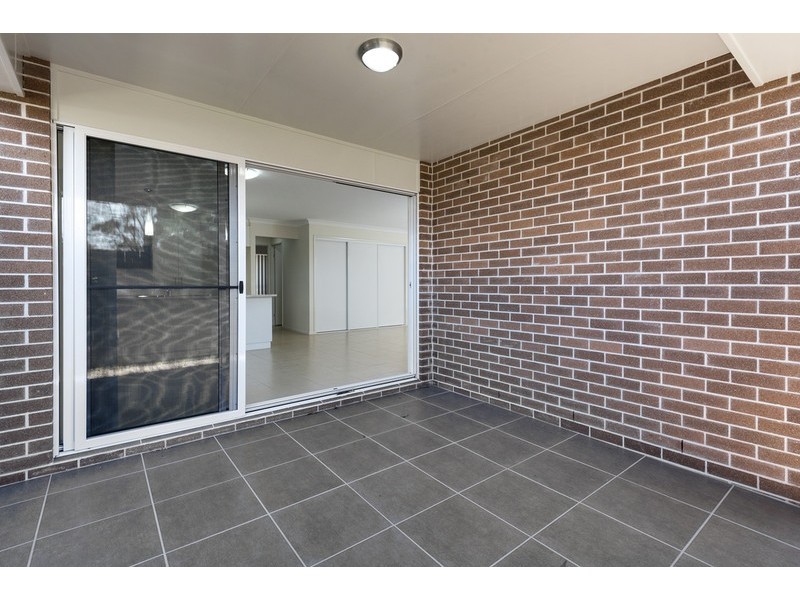 2/62A Stephen Street, South Toowoomba QLD 4350