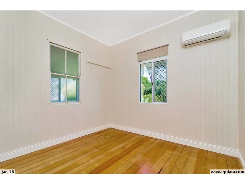 16 Bothwell Street, Newtown QLD 4350