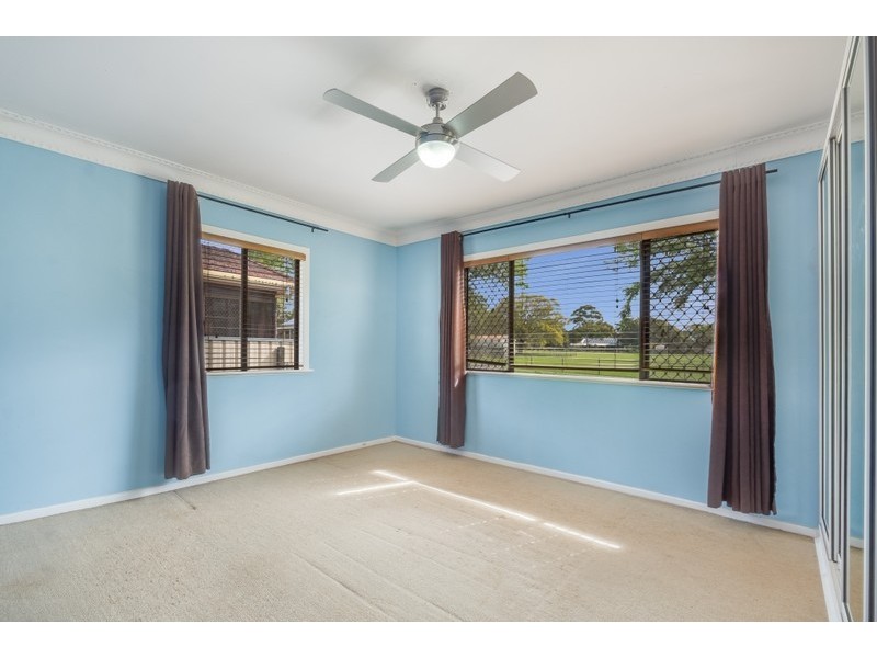 34 Hillside Street, Newtown QLD 4350