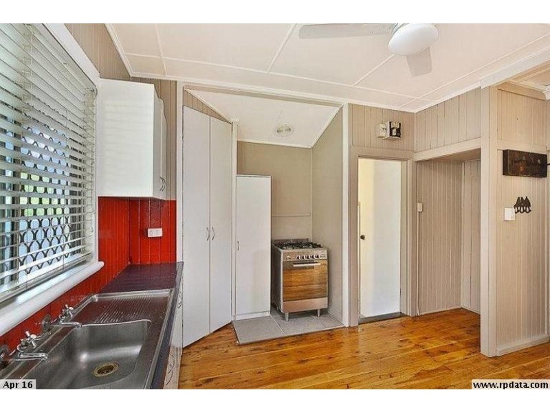 15 Weetwood Street, Newtown QLD 4350