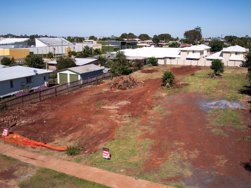 23-25 Erin Street, Wilsonton QLD 4350