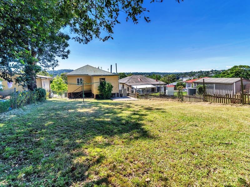 81 Vanity Street, Rockville QLD 4350