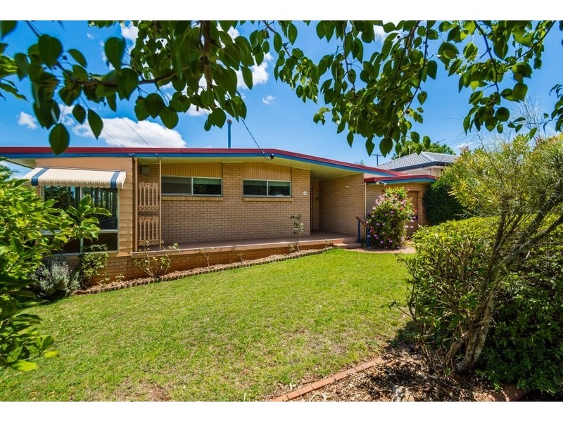 48 Knockator Street, Centenary Heights QLD 4350