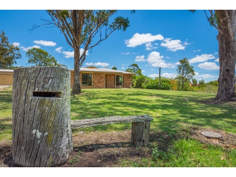 97 Vale Road, Glencoe QLD 4352