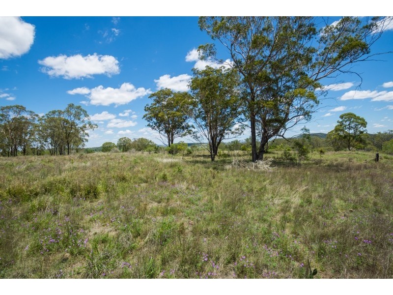 97 Vale Road, Glencoe QLD 4352