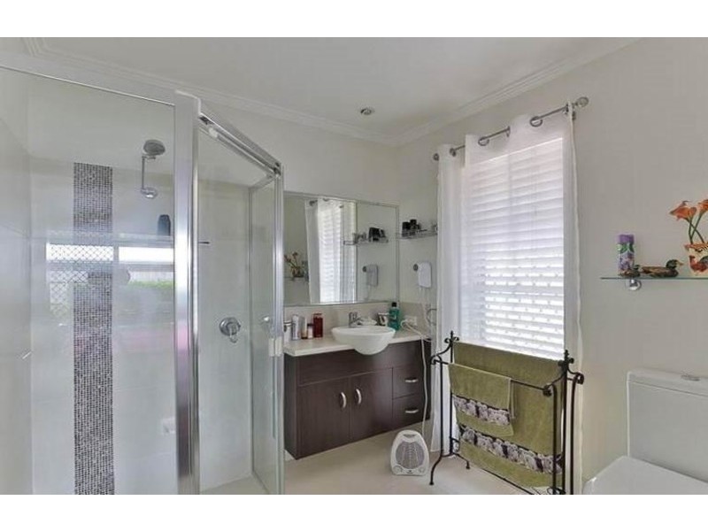22 Mooney Street, Harlaxton QLD 4350