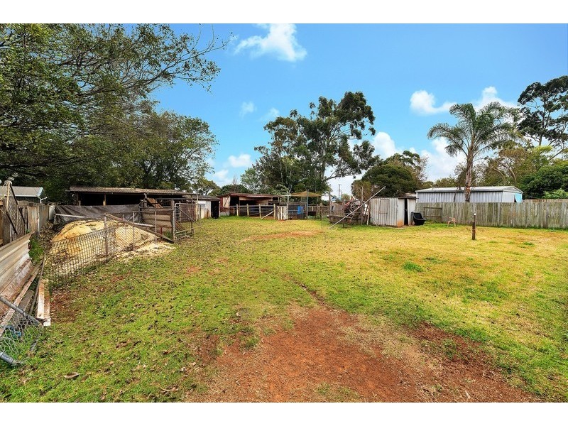 40-42 Rob Street, Newtown QLD 4350