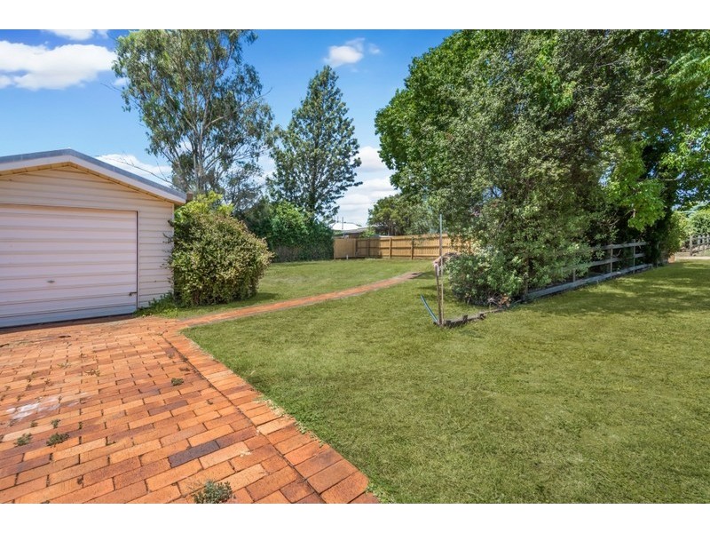 30 Bothwell Street, Newtown QLD 4350