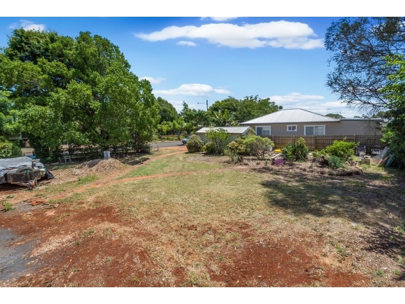30 Bothwell Street, Newtown QLD 4350