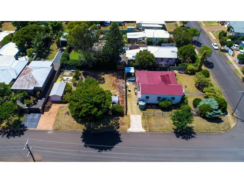 30 Bothwell Street, Newtown QLD 4350