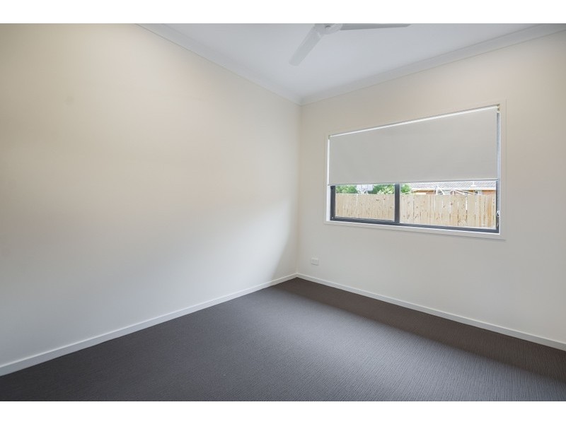 2/32A Wombyra Street, Newtown QLD 4350