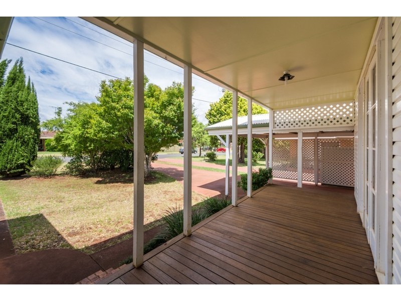 481 Alderley Street, Harristown QLD 4350