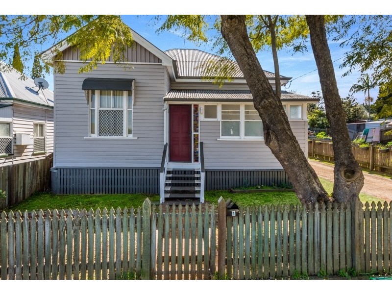 1 Moffatt Street, North Toowoomba QLD 4350