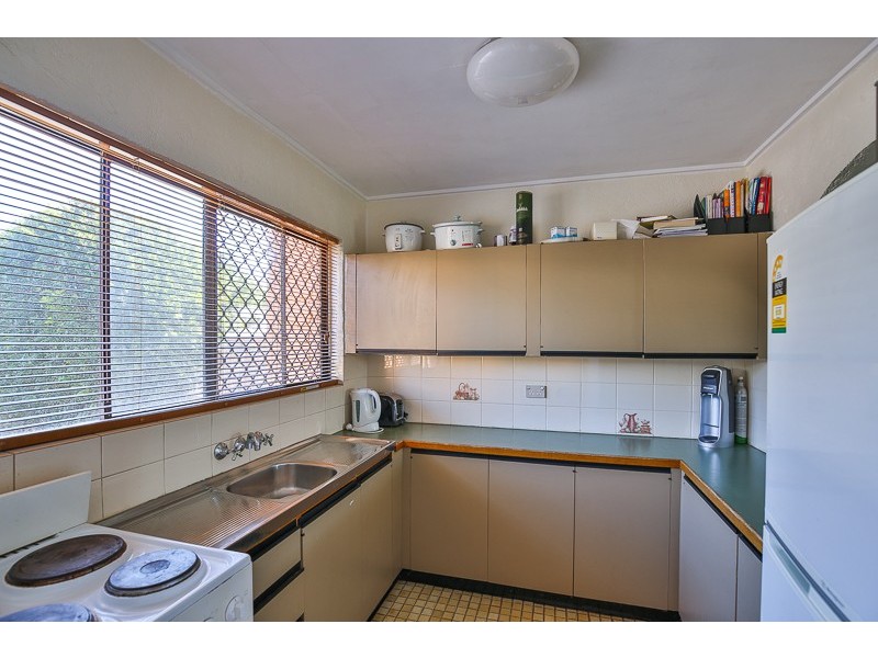 8/203 Campbell Street, Newtown QLD 4350