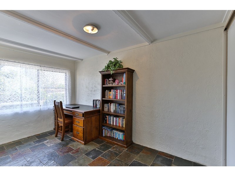 8/203 Campbell Street, Newtown QLD 4350