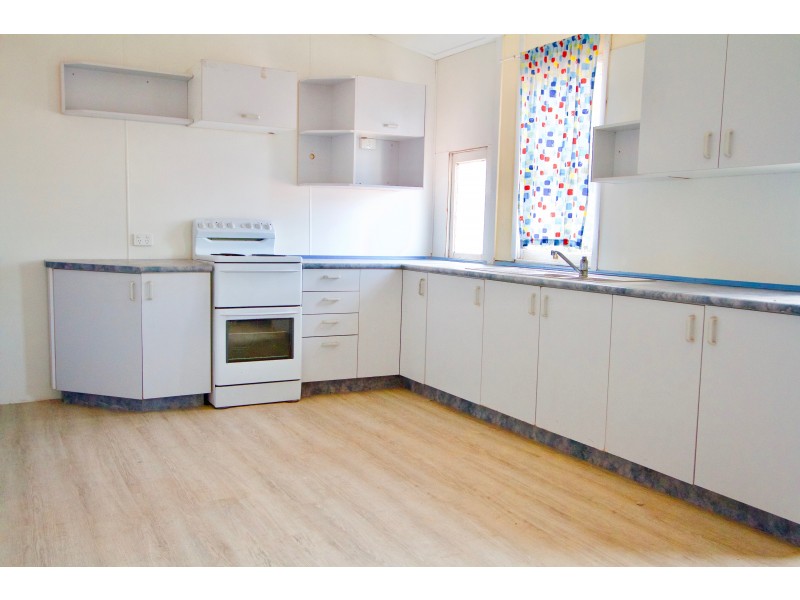 262 North Street, Rockville QLD 4350