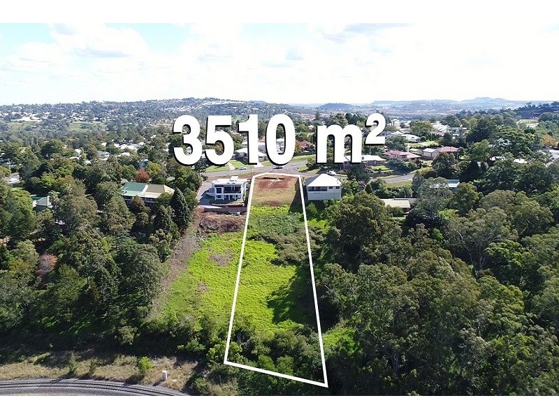 238 New England Highway, Harlaxton QLD 4350