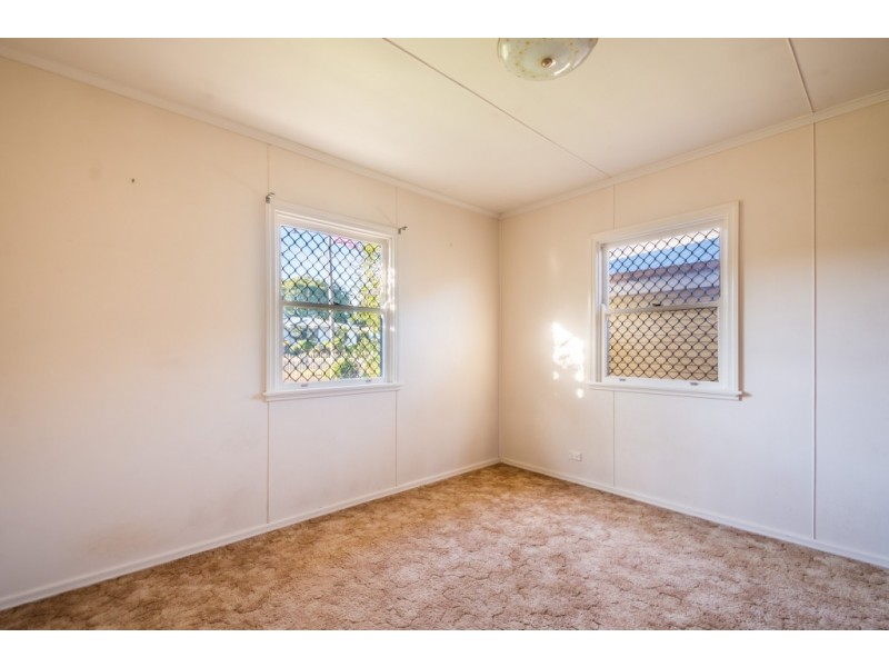 28 Glenvale Road, Harristown QLD 4350