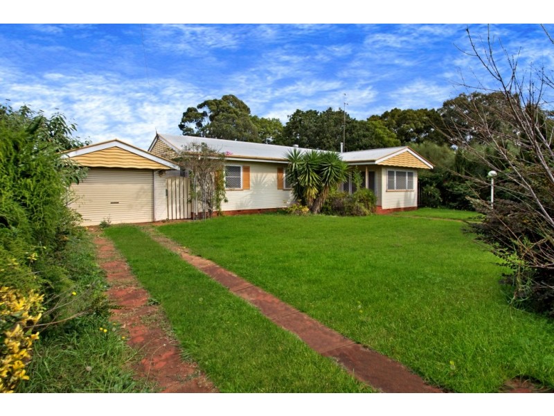 28 Glenvale Road, Harristown QLD 4350