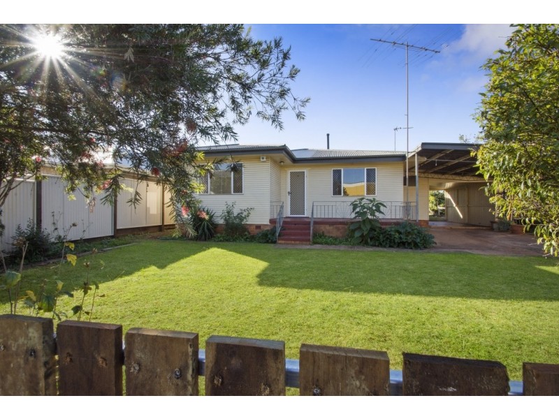 1a Kirra Street, Wilsonton QLD 4350