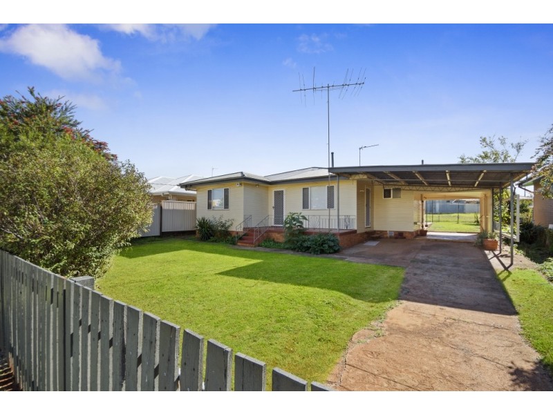 1a Kirra Street, Wilsonton QLD 4350